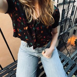 XTRA SMALL BLACK VINTAGE FOLKSY PRINT CROPPED BLOUSE